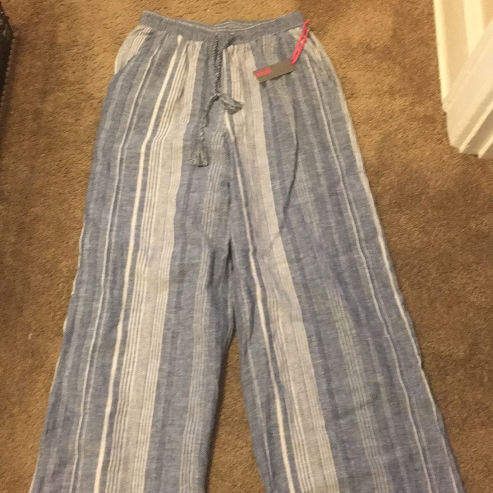 Wide leg pants 😍😍